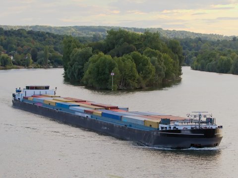 Transport fluvial