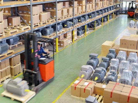 Titre Professionnel de Cariste d'entrepôt